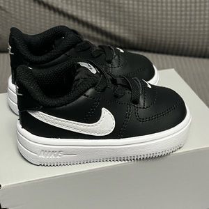 EUC nike air force one sneaker crib shoe 3c